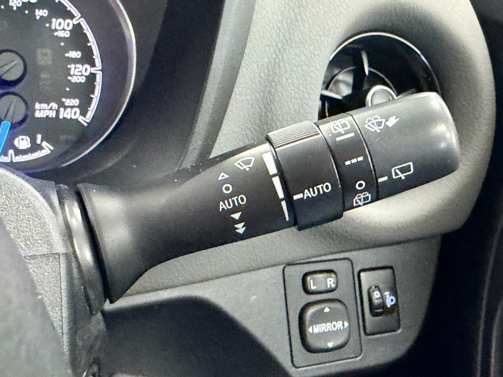 Used Toyota Yaris 2017 for sale - 76574584: Photo 50