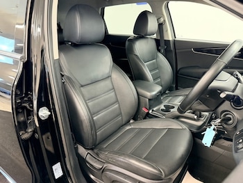 Used Kia Sorento 2018 for sale - 76923736: Photo