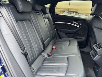 Used Audi e-tron 2021 for sale - 77452353: Photo