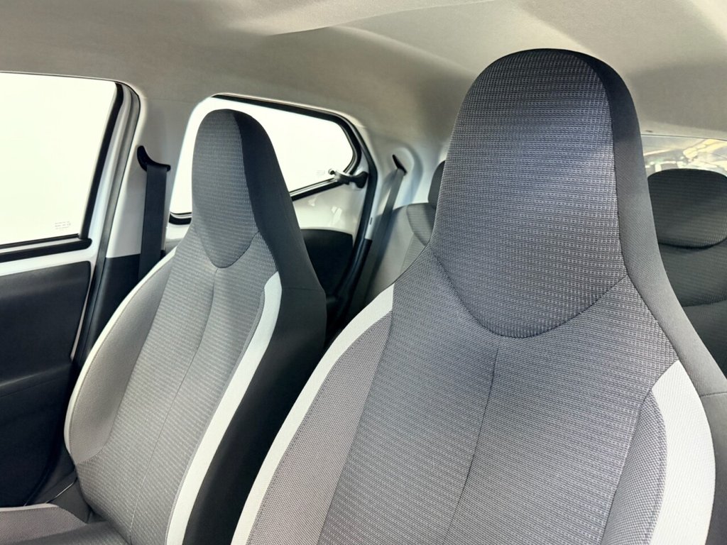 Used Toyota AYGO 2021 for sale - 76773034: Photo 25