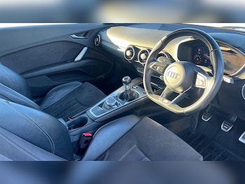 Used Audi TT 2017 for sale - 76821132: Photo