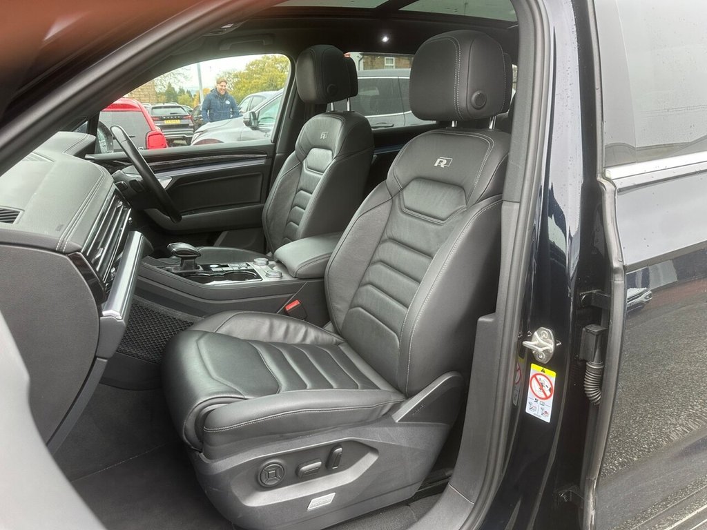 Used Volkswagen Touareg 2019 for sale - 76574560: Photo 15