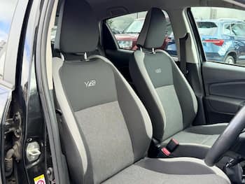 Used Toyota Yaris 2019 for sale - 79856663: Photo