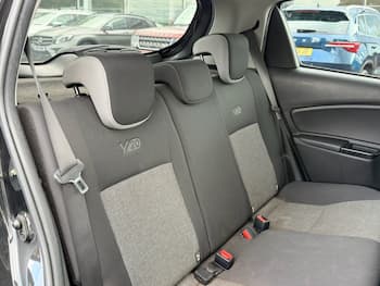 Used Toyota Yaris 2019 for sale - 79856663: Photo