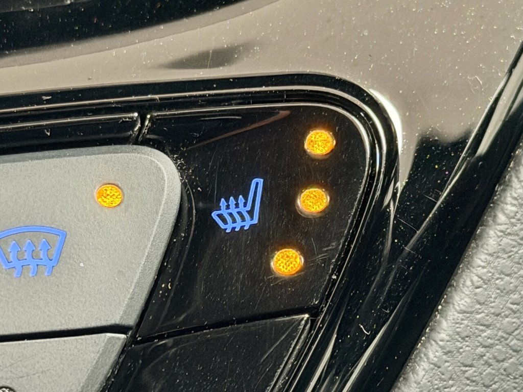 Used Toyota C-HR 2019 for sale - 76686021: Photo 14