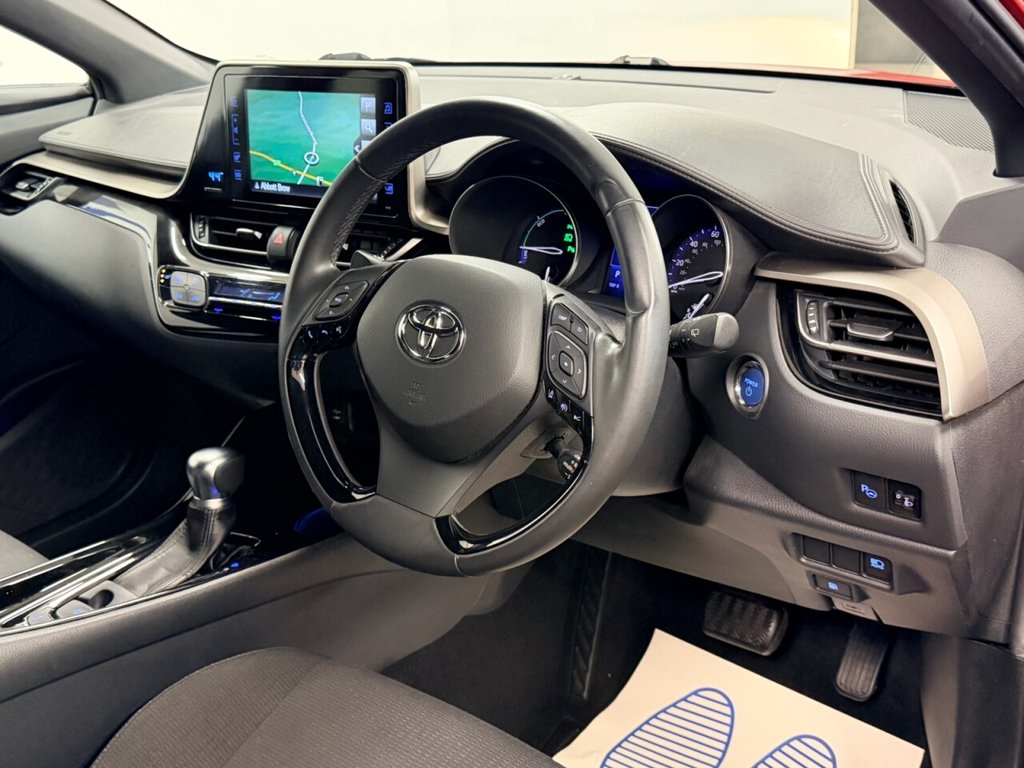 Used Toyota C-HR 2019 for sale - 76686021: Photo 17