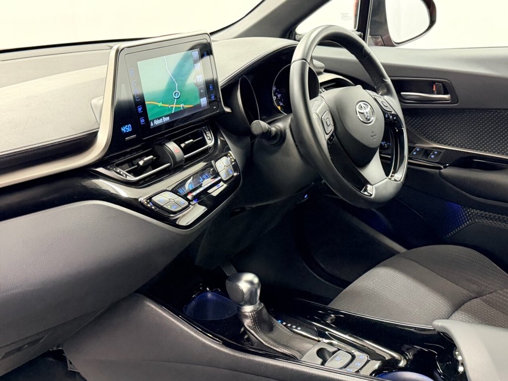 Used Toyota C-HR 2019 for sale - 76686021: Photo 21