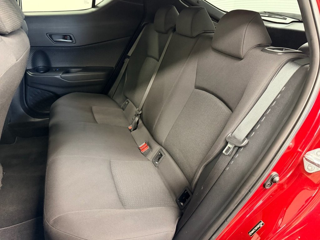 Used Toyota C-HR 2019 for sale - 76686021: Photo 25