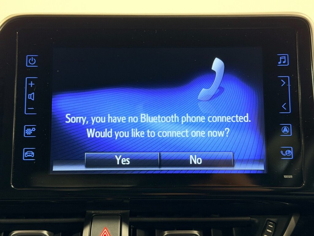 Used Toyota C-HR 2019 for sale - 76686021: Photo 41