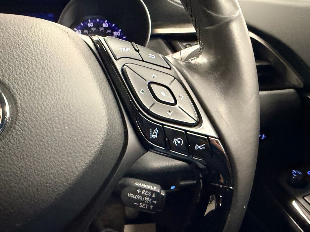 Used Toyota C-HR 2019 for sale - 76686021: Photo 49