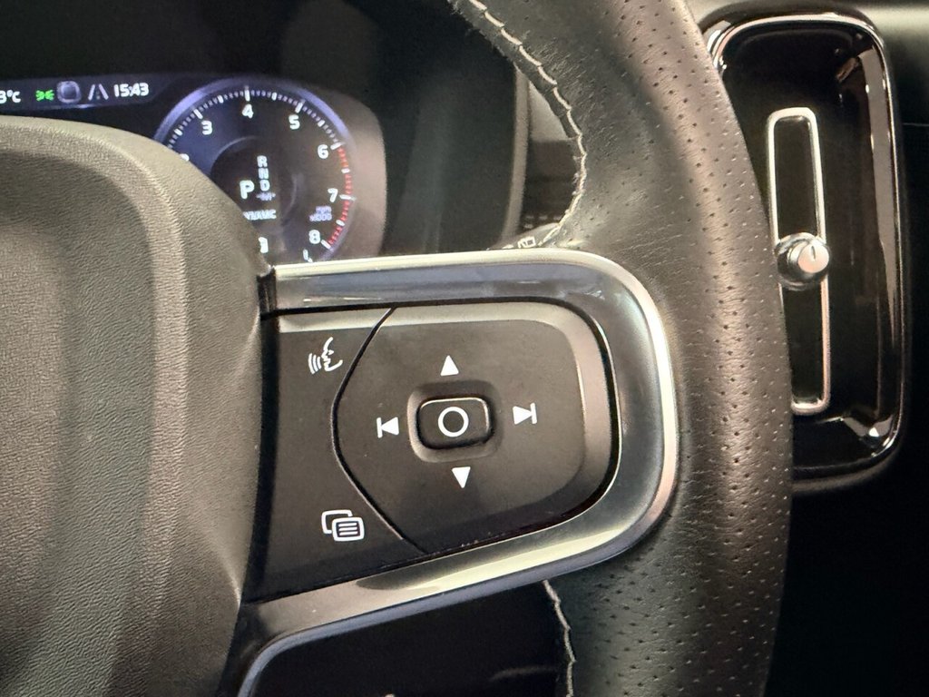 Used Volvo XC40 2020 for sale - 77342092: Photo 48