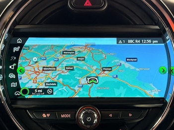 Used MINI Convertible 2018 for sale - 76923737: Photo