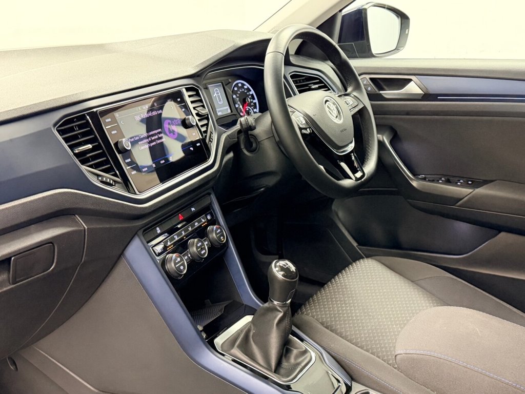 Used Volkswagen T-Roc 2021 for sale - 76574570: Photo 22