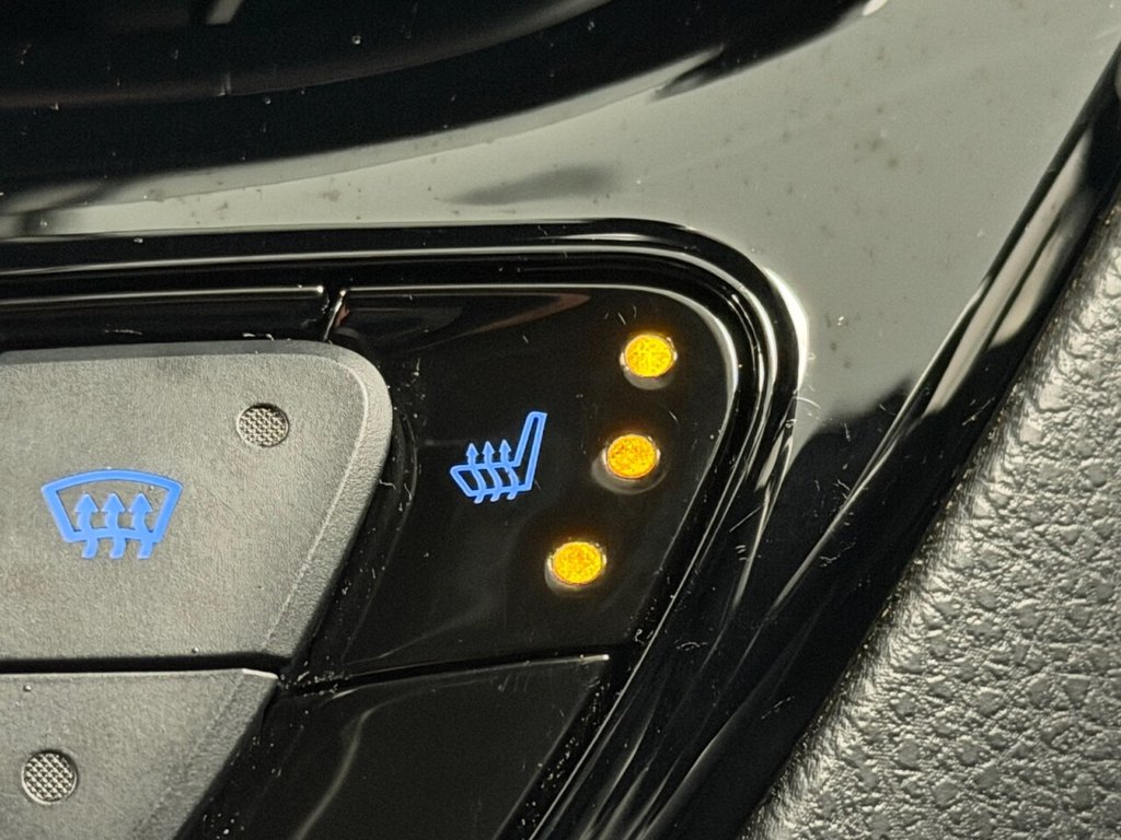 Used Toyota C-HR 2020 for sale - 76574534: Photo 14