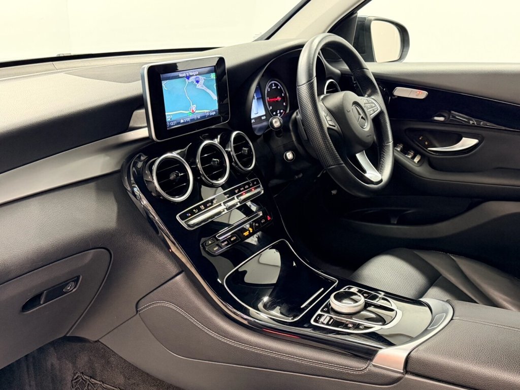 Used Mercedes-Benz GLC 2019 for sale - 77263642: Photo 24