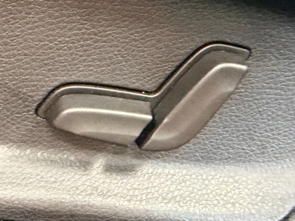 Used Mercedes-Benz GLC 2019 for sale - 77263642: Photo 26