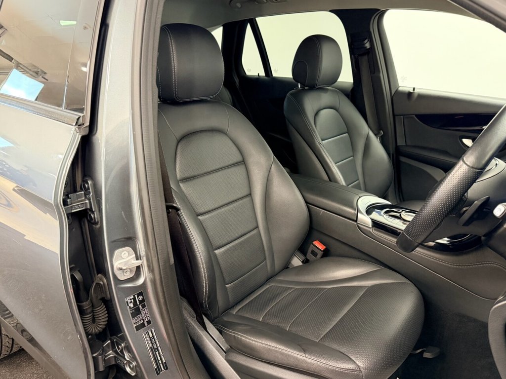 Used Mercedes-Benz GLC 2019 for sale - 77263642: Photo 3