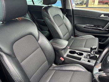 Used Kia Sportage 2018 for sale - 76973846: Photo