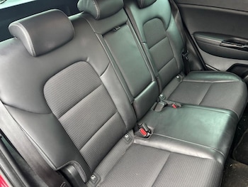 Used Kia Sportage 2018 for sale - 76973846: Photo