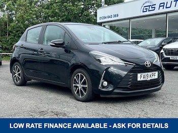 Used Toyota Yaris 2019 for sale - 78811301: Photo