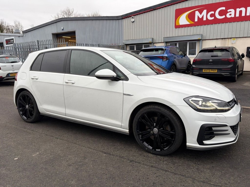 Used Volkswagen Golf 2018 for sale - 76686612: Photo 1