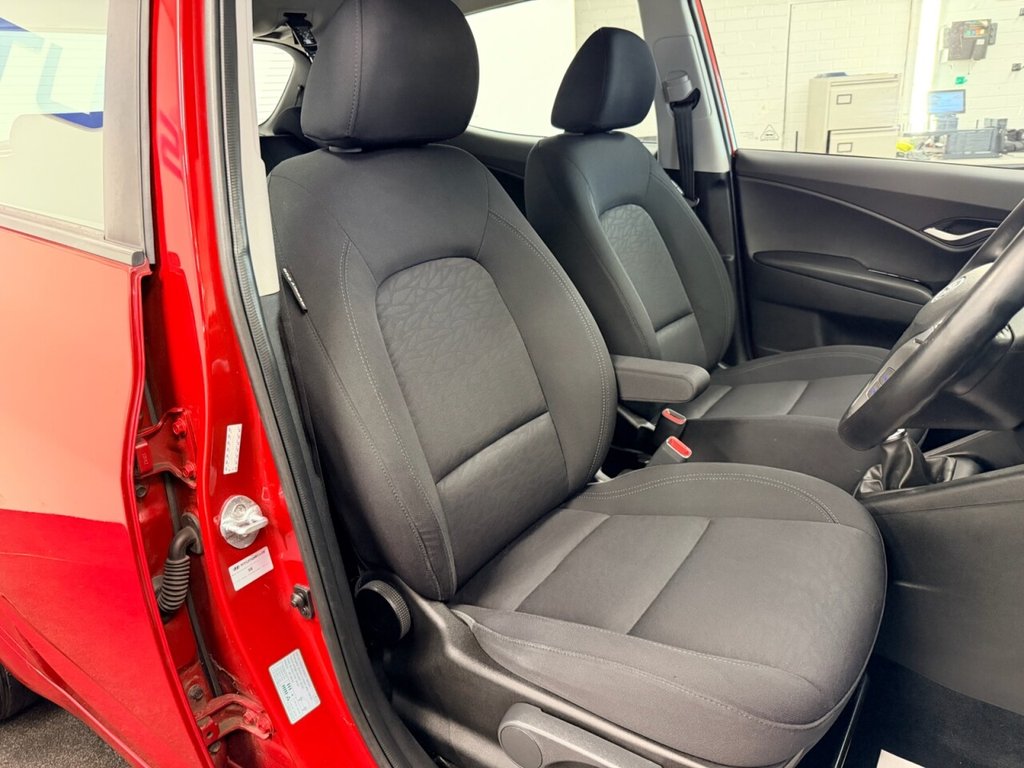 Used Hyundai Ix20 2018 for sale - 76642325: Photo 3