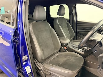 Used Ford Kuga 2017 for sale - 79400507: Photo