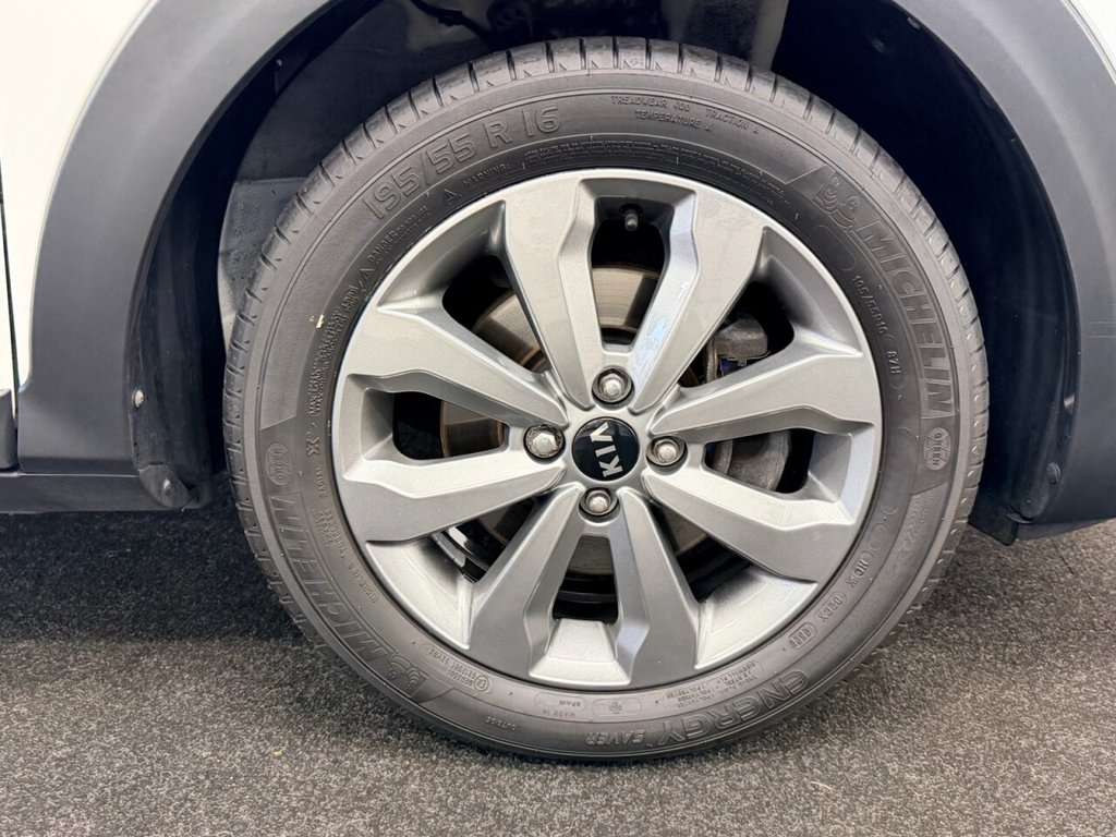 Used Kia Stonic 2021 for sale - 76574526: Photo 12