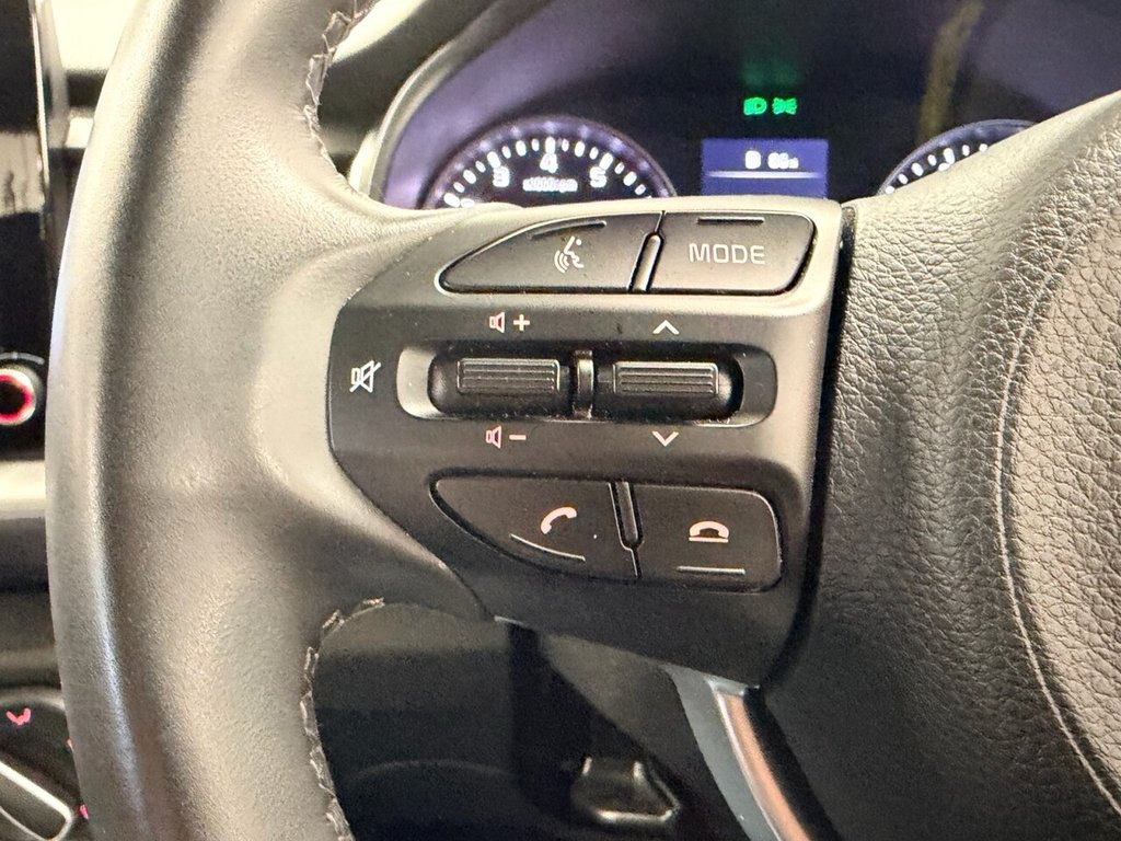 Used Kia Stonic 2021 for sale - 76574526: Photo 42