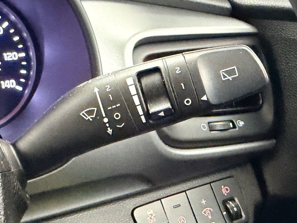 Used Kia Stonic 2021 for sale - 76574526: Photo 45