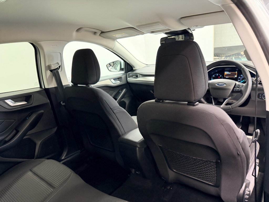 Used Ford Focus 2021 for sale - 76574565: Photo 21