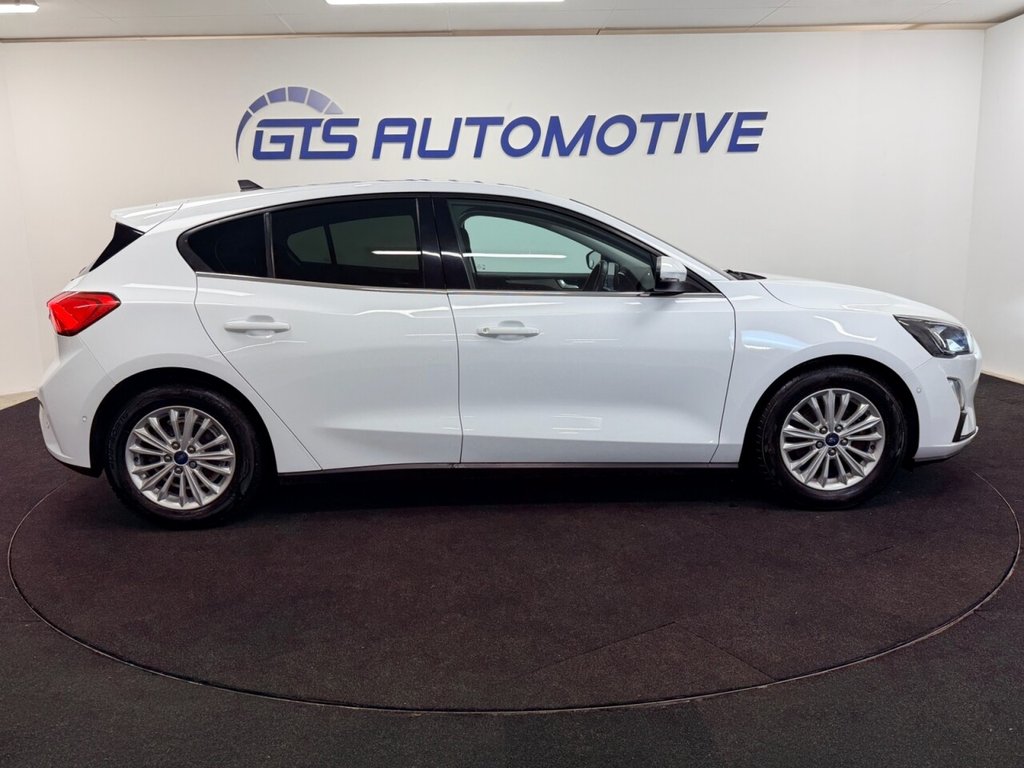Used Ford Focus 2021 for sale - 76574565: Photo 5