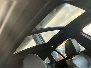 Used BMW X4 2018 for sale - 77468756: Photo