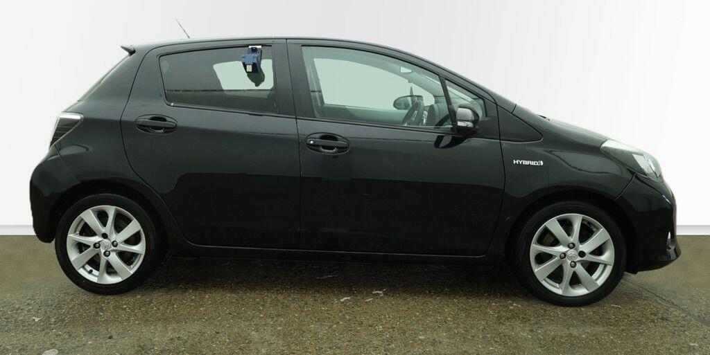 Used Toyota Yaris 2013 for sale - 77992960: Photo 16