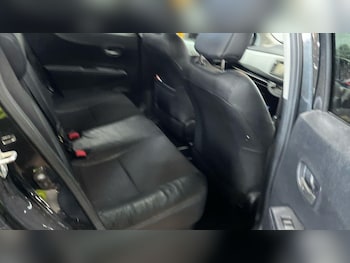 Used Toyota Yaris 2013 for sale - 77992960: Photo