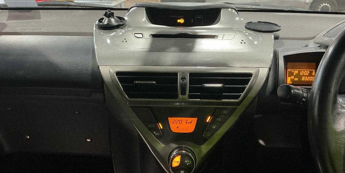 Used Toyota IQ 2010 for sale - 77377255: Photo 9