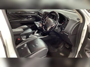 Used Mitsubishi Outlander 2016 for sale - 76743156: Photo