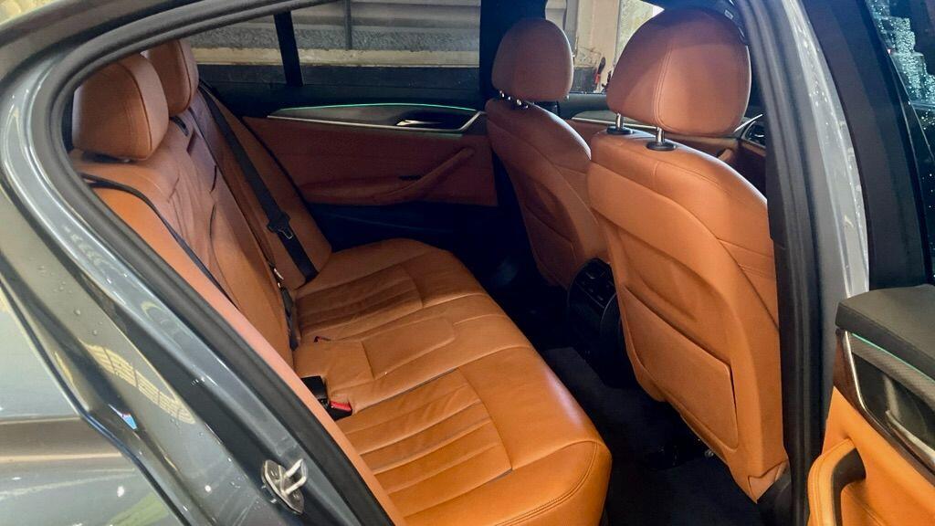Used BMW 5 Series 2017 for sale - 76136599: Photo 2