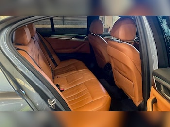 Used BMW 5 Series 2017 for sale - 76136599: Photo 2