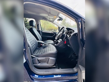 Used Volkswagen Touran 2017 for sale - 78429664: Photo