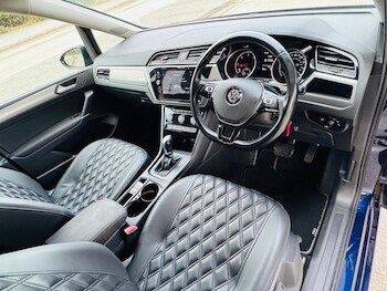 Used Volkswagen Touran 2017 for sale - 78429664: Photo