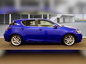 Used Lexus CT 2014 for sale - 76282837: Photo 3