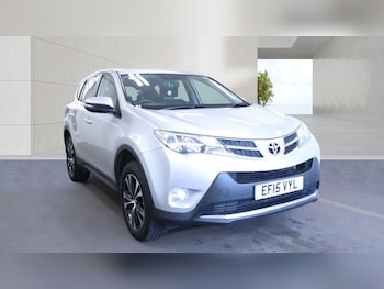 Used Toyota RAV4 2015 for sale - 79132118: Photo