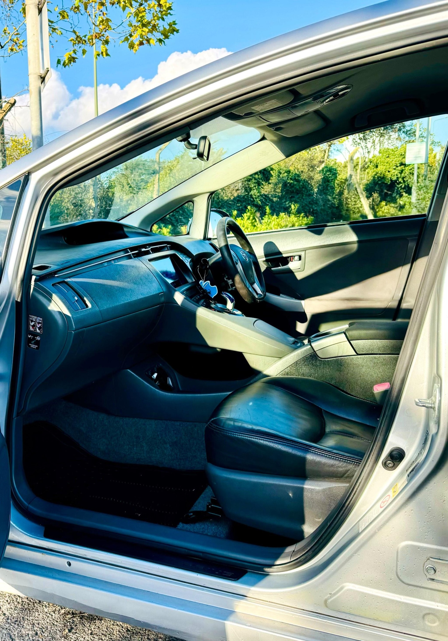 Vehicle 28