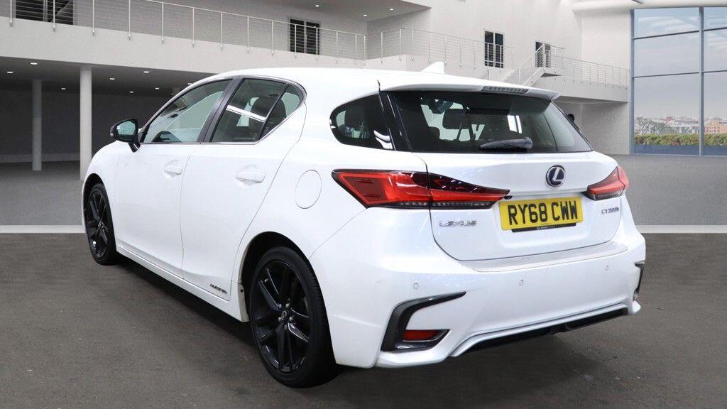 Used Lexus CT 2019 for sale - 76561668: Photo 2