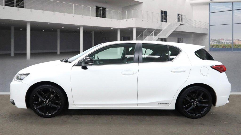 Used Lexus CT 2019 for sale - 76561668: Photo 3