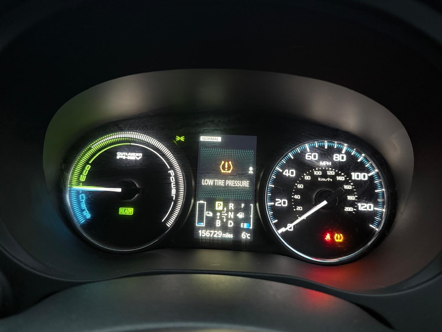 Used Mitsubishi Outlander 2015 for sale - 76832237: Photo 25