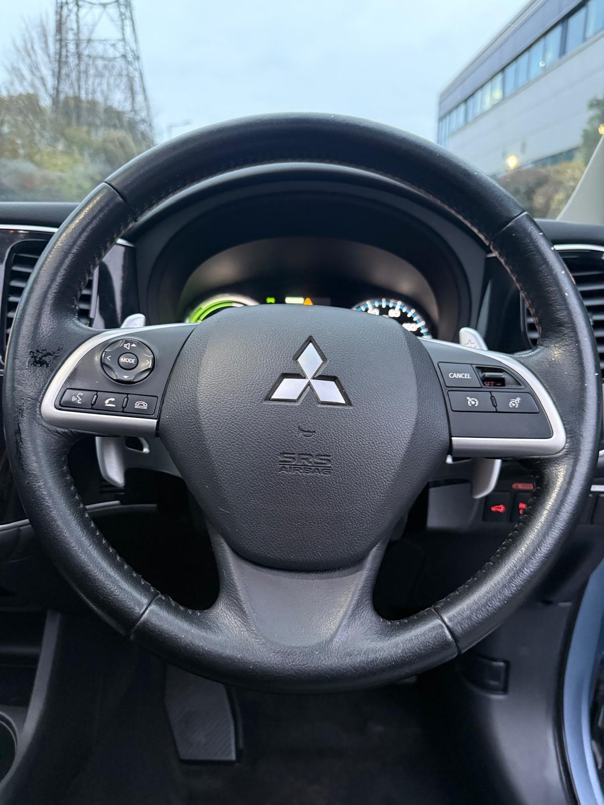 Used Mitsubishi Outlander 2015 for sale - 76832237: Photo 26