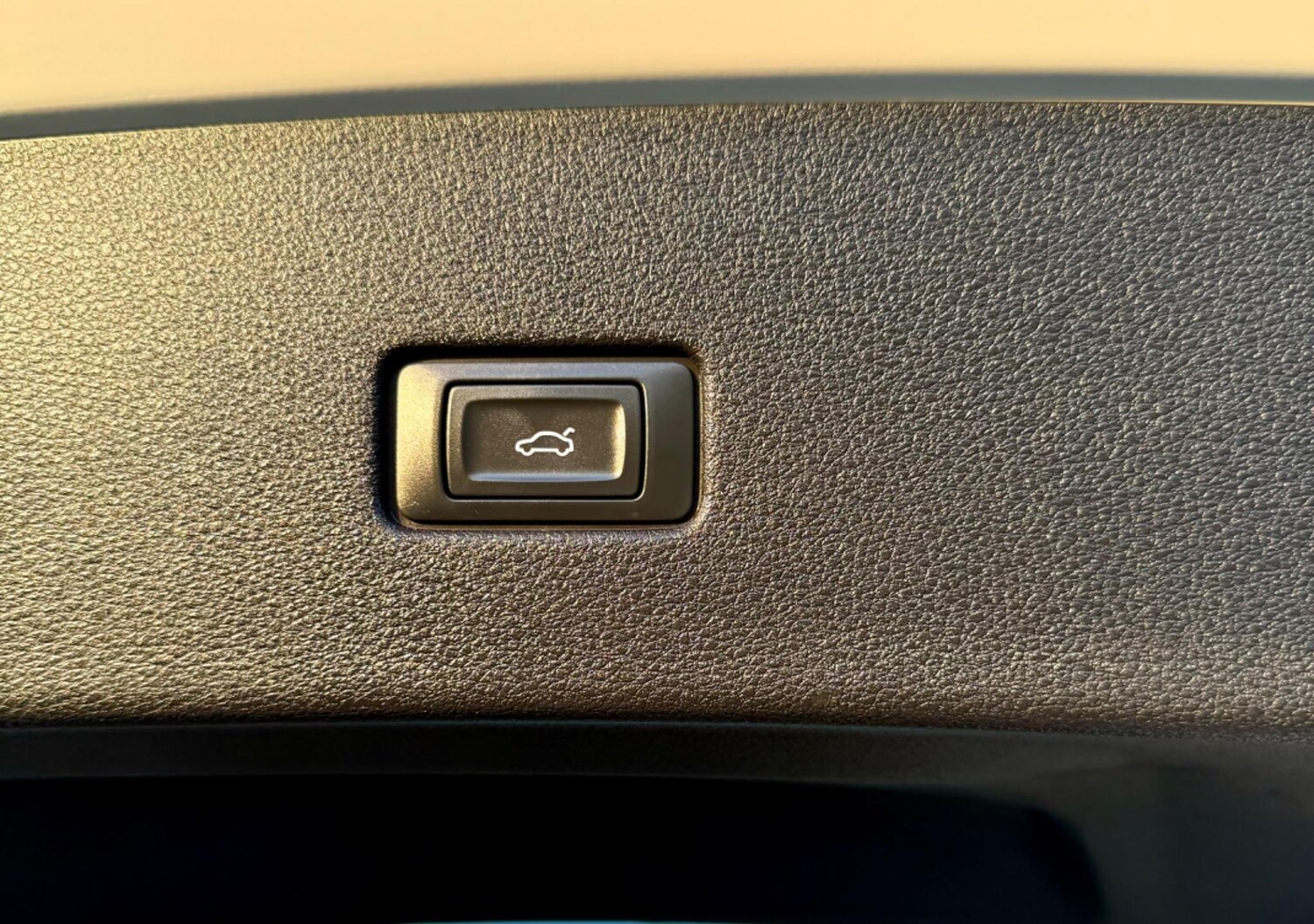 Used Audi Q8 2023 for sale - 77484091: Photo 30