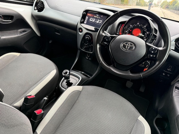 Used Toyota AYGO 2021 for sale - 76152607: Photo 11